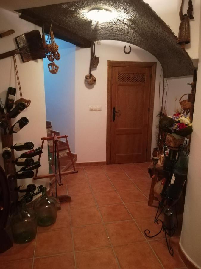Cueva El Murallon Benamaurel 外观 照片